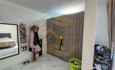 Urb. Priv. San Marino Casa #2