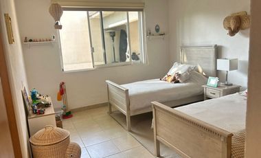 Renta casa amueblada de 1 piso en Jurica