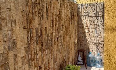 CASA PARA LA VENTA DE DOS PISOS.-