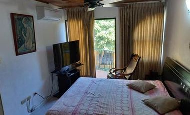 CASA PARA LA VENTA DE DOS PISOS.-