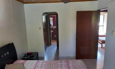 CASA PARA LA VENTA DE DOS PISOS.-