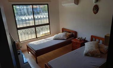 CASA PARA LA VENTA DE DOS PISOS.-