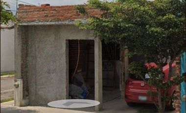 Casa en venta en Ciudad Guzmán, Col. Primavera