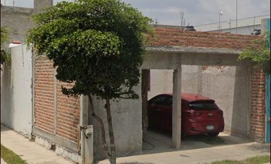 Casa en venta en Ciudad Guzmán, Col. Primavera