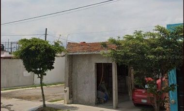 Casa en venta en Ciudad Guzmán, Col. Primavera