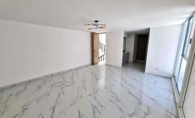 Casa Comercial en Venta El Mirador Puebla, 5 Recámaras, Ideal para Oficinas o Clínica.