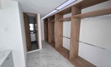 Casa Comercial en Venta El Mirador Puebla, 5 Recámaras, Ideal para Oficinas o Clínica.