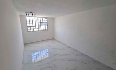 Casa Comercial en Venta El Mirador Puebla, 5 Recámaras, Ideal para Oficinas o Clínica.