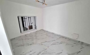 Casa Comercial en Venta El Mirador Puebla, 5 Recámaras, Ideal para Oficinas o Clínica.