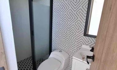 Casa Comercial en Venta El Mirador Puebla, 5 Recámaras, Ideal para Oficinas o Clínica.