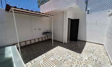 Casa Comercial en Venta El Mirador Puebla, 5 Recámaras, Ideal para Oficinas o Clínica.