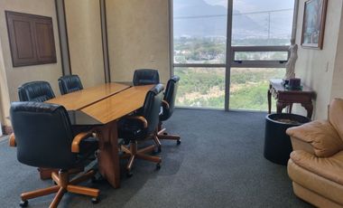 Plaza Delphi, oficinas de lujo amuebladas 100 mts2 2 baños