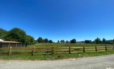 Espectacular parcela con acceso al lago