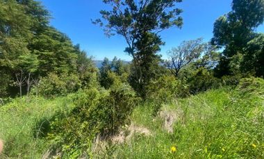 Espectacular parcela con acceso al lago