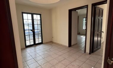 CASA EN VENTA CERCA DE LA CIMA DE ZAPOPAN CON 4 RECAMARAS