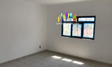 CASA EN VENTA EN JUANACATLAN CON 4 RECAMARAS