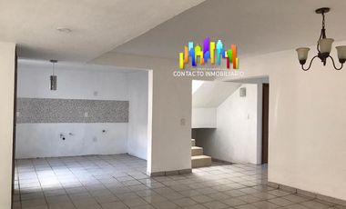 CASA EN VENTA EN JUANACATLAN CON 4 RECAMARAS