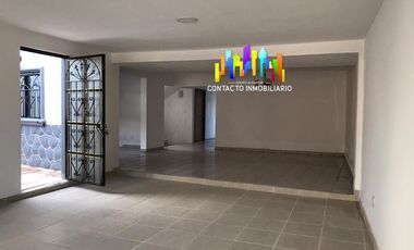 CASA EN VENTA EN JUANACATLAN CON 4 RECAMARAS