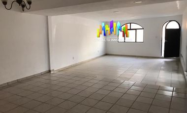 CASA EN VENTA EN JUANACATLAN CON 4 RECAMARAS