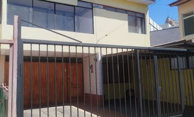 SE ARRIENDA CASA EN CONDOMINIO SECTOR CENTRO ANTOFAGASTA