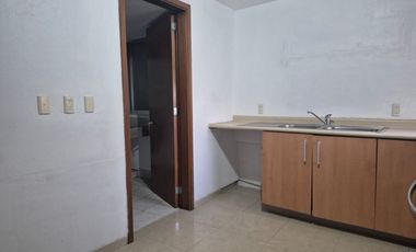 Departamento en Renta en San Lucas Tepetlacalco a 400 m de Mundo E