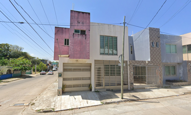 CASA EN VENTA EN BENITO JUAREZ COATZACOALCOS VERACRUZ DE REMATE