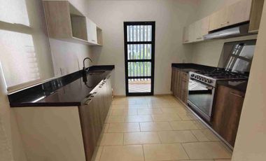 Preserve Juriquilla depto. en renta, hermoso, impecable , PB con acceso directo al jardín . Mucha  luz 2 recms. 2 baños. A 15min del Parque Industrial Querétaro