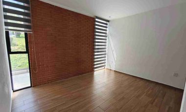 Preserve Juriquilla depto. en renta, hermoso, impecable , PB con acceso directo al jardín . Mucha  luz 2 recms. 2 baños. A 15min del Parque Industrial Querétaro