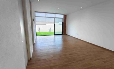 Preserve Juriquilla depto. en renta, hermoso, impecable , PB con acceso directo al jardín . Mucha  luz 2 recms. 2 baños. A 15min del Parque Industrial Querétaro
