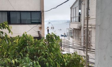 FyC arrienda departamento con gasto común incluido en Cerro Concepción, muy cerca del reloj Turri, Valparaíso