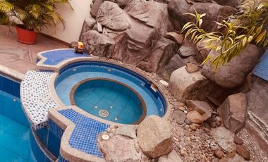 Samborondon, Renta de Hermosa Casa con 4 Dormitorios.