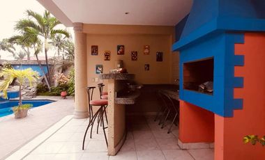 Samborondon, Renta de Hermosa Casa con 4 Dormitorios.