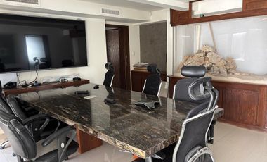Parques San Felipe Oficinas Modernas y Amuebladas en Venta