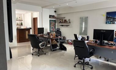 Parques San Felipe Oficinas Modernas y Amuebladas en Venta