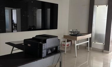 Parques San Felipe Oficinas Modernas y Amuebladas en Venta