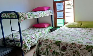 VENTA DE CASA FINCA CON CASCADA EN BARBOSA ANTIOQUIA.