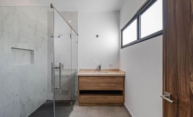 VENTA DE CASA EN JIUTEPEC MORELOS CON ALBERCA Y VIGILANCIA