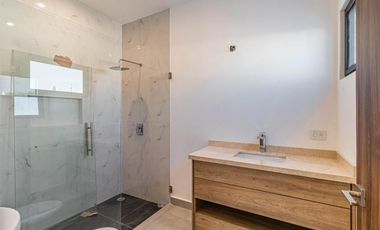 VENTA DE CASA EN JIUTEPEC MORELOS CON ALBERCA Y VIGILANCIA