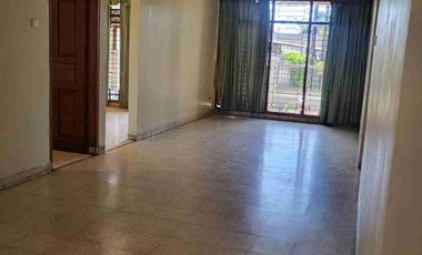 Rmh sewa tingkat Cimindi Raya 3 KT 2 km murah akses 2 mbl Rp 60 jt/th, Rp 110 jt/2 thn.