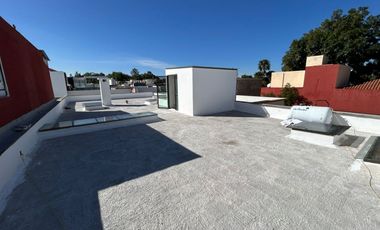 VENTA DE CASA EN EL FRACCIONAMIENTO MOLINO DE SANTO DOMINGO EN PUEBLA, TRES RECAMARAS CON BAÑO CADA UNA.