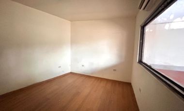 Propiedad en venta con ubicación estratégica ideal para negocio.