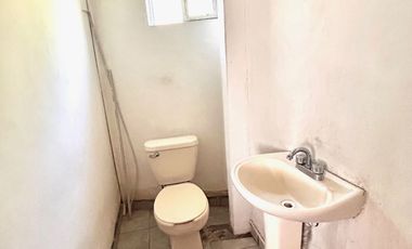 Propiedad en venta con ubicación estratégica ideal para negocio.