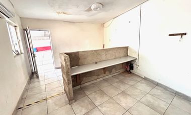 Propiedad en venta con ubicación estratégica ideal para negocio.