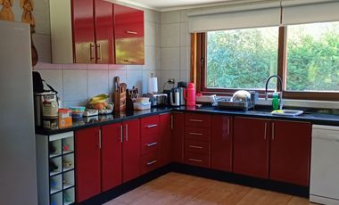 Gran casa con 6 dormitorios a minutos de Villarrica