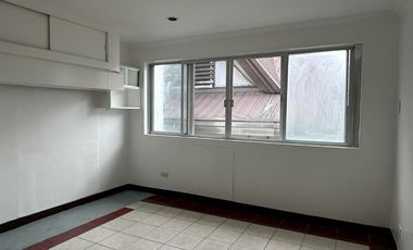 TOWNHOUSE FOR SALE IN SAN ANTONIO MAKATI