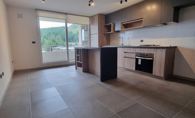 Departamento en Arriendo con Estacionamiento, Condominio Vista Ñielol