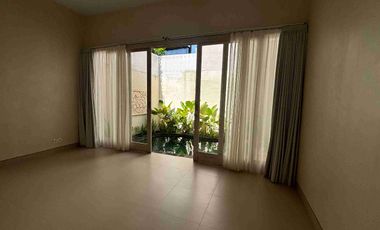 villa beach side danau Poso sanur bali