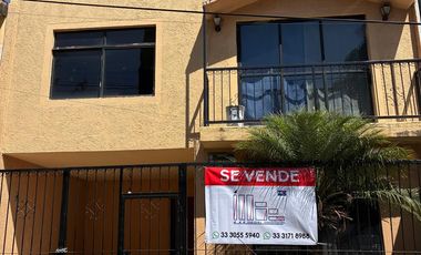 EXCELENTE CASA EN VENTA COLONIA VILLA BELENES, ZAPOPAN