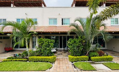 Casa en venta de 3 recámaras en privada de 24 casas con alberca y seguridad 24/7
