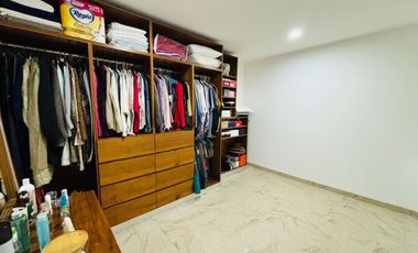 Casa en venta de 3 recámaras en privada de 24 casas con alberca y seguridad 24/7